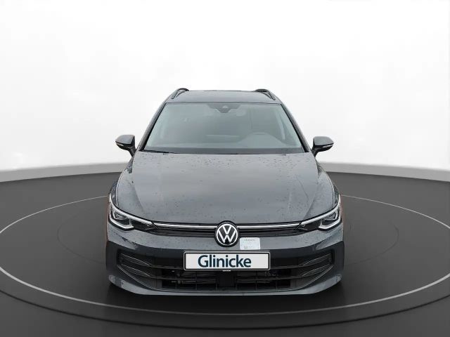 Volkswagen Golf Life Variant