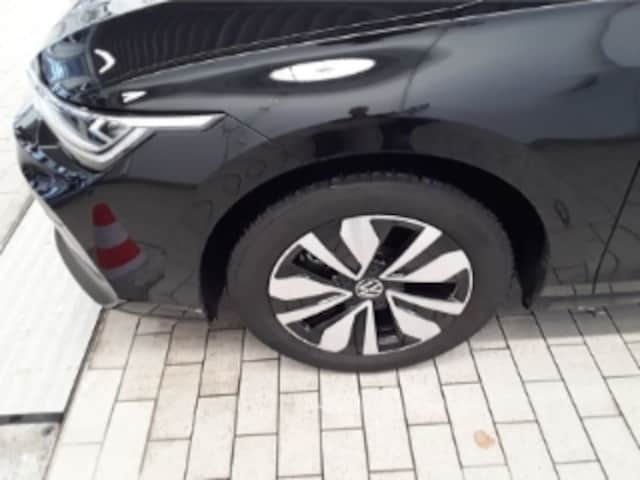 Volkswagen Golf 1.5 eTSI DSG Variant