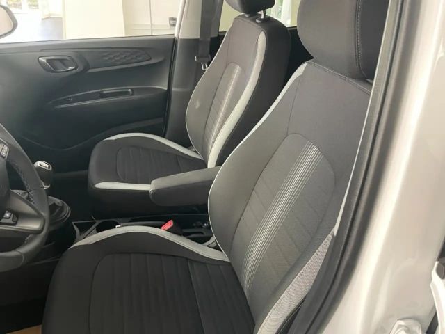 Hyundai i10 GO Plus  MT