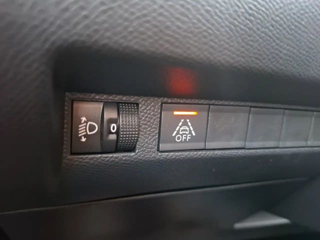 Peugeot E-208 Allure Pack