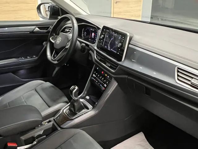 Volkswagen T-Roc IQ.Drive Style