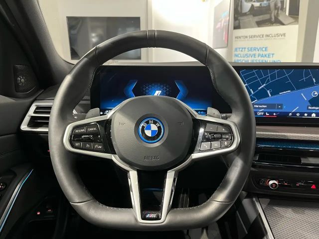 BMW 330 330e M-Sport