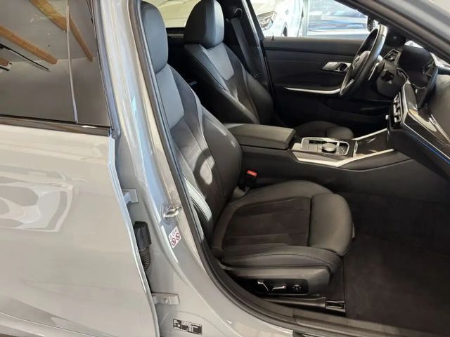 BMW 320 320d M-Sport Touring xDrive