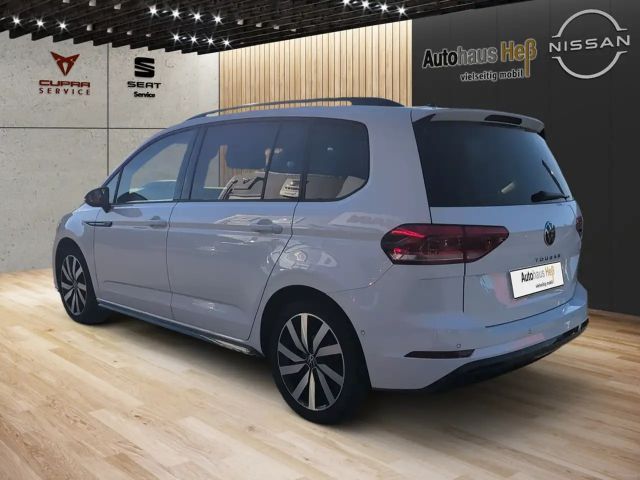 Volkswagen Touran 1.5 TSI DSG Highline R-Line