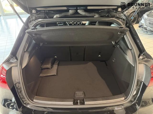 Mercedes-Benz A 220 4MATIC AMG Line