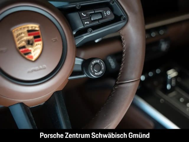 Porsche 992 4 Coupé GTS Targa