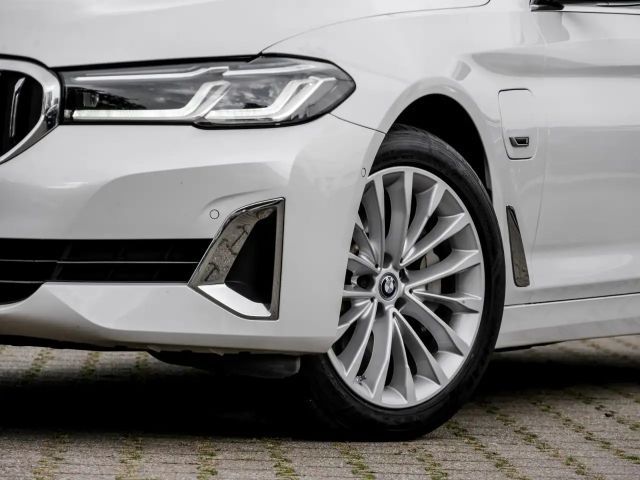 BMW 530 530e Luxury Line Touring