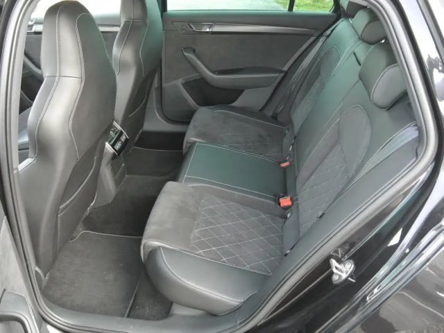 Skoda Superb Sportline iV