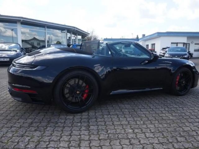 Porsche 992 Cabrio GTS