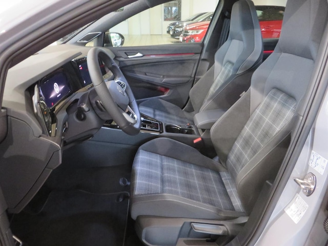 Volkswagen Golf 2.0 TDI DSG Golf VIII