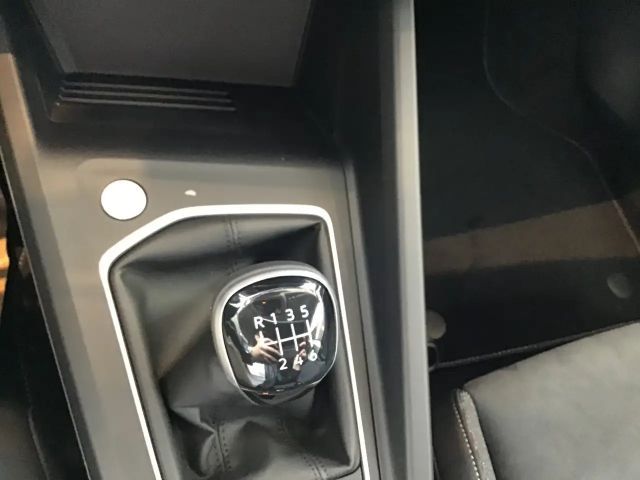 Volkswagen Golf Business Variant