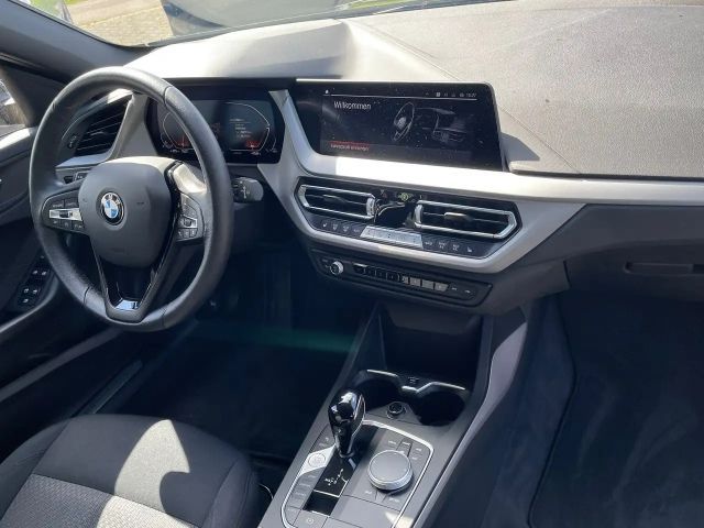 BMW 118 118i Advantage pakket