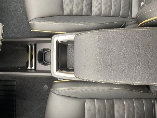 Renault Megane Comfort E-Tech Iconic