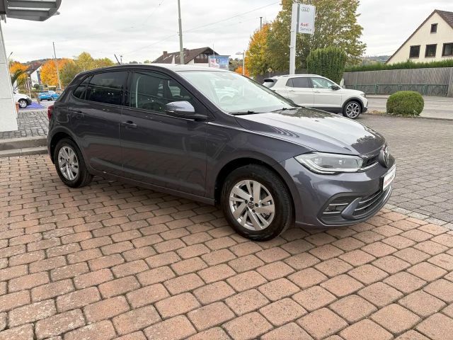 Volkswagen Polo 1.0 TSI DSG Style