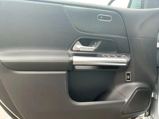 Mercedes-Benz B 180 Progressive