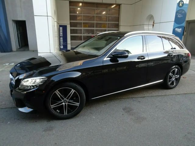 Mercedes-Benz C 220 AVANTGARDE C 220 d Estate