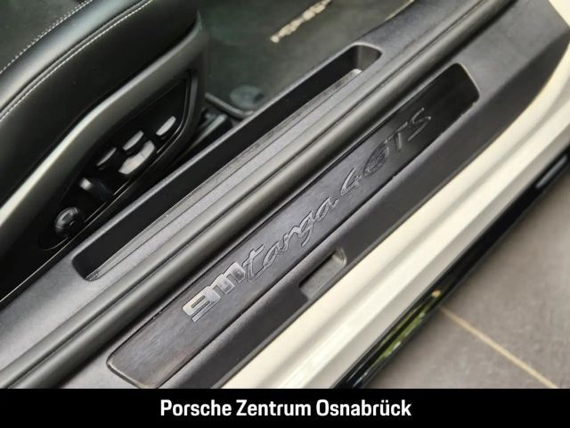 Porsche 992 4 Coupé GTS Targa