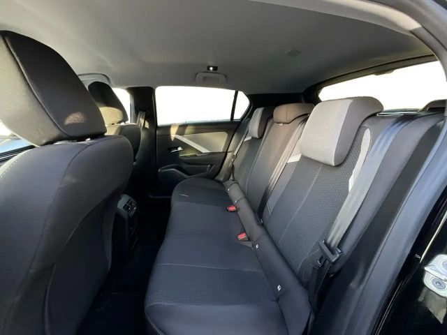 Opel Astra 1.2 Turbo Edition Turbo