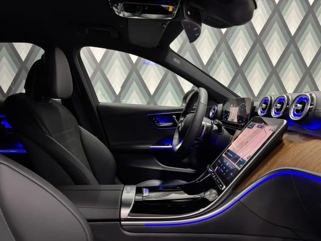 Mercedes-Benz C 220 AMG Line C 220 d Sedan