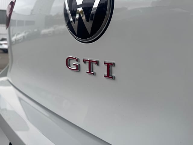 Volkswagen Golf 2.0 TSI DSG Golf VIII