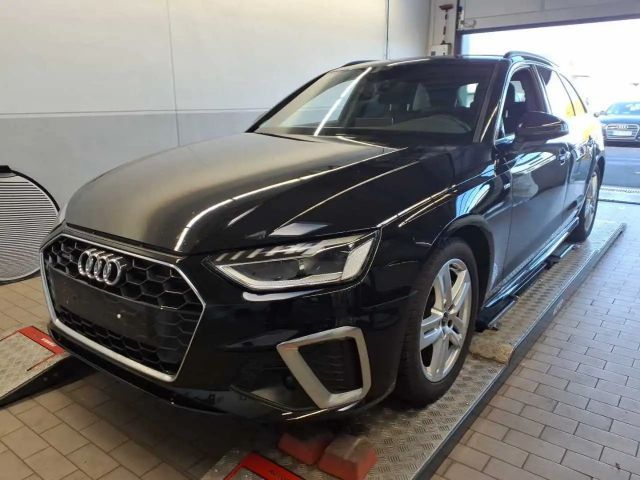 Audi A4 40 TFSI Quattro S-Line S-Tronic