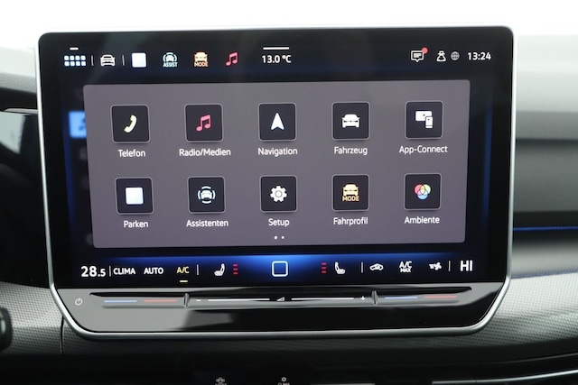 Volkswagen Golf 1.5 eTSI DSG Golf VIII IQ.Drive