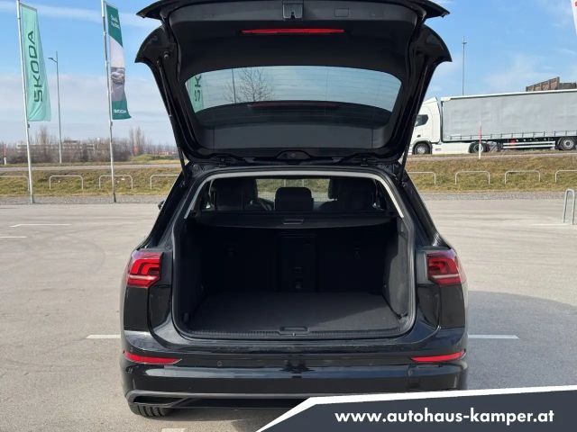 Volkswagen Golf Life Variant