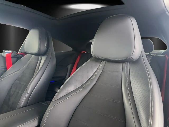 Mercedes-Benz CLE 300 4MATIC AMG Line Coupé