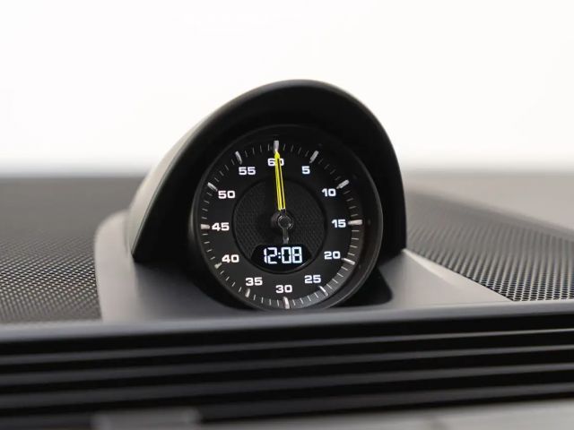 Porsche Panamera 4 E-Hybrid