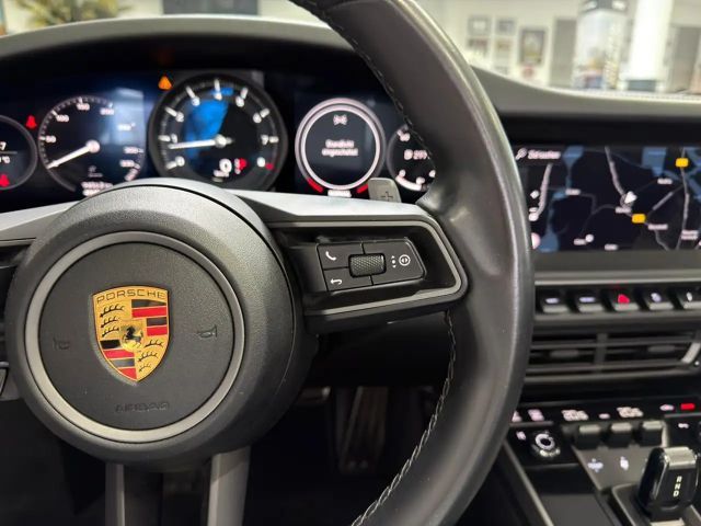 Porsche 992 Cabrio Carrera