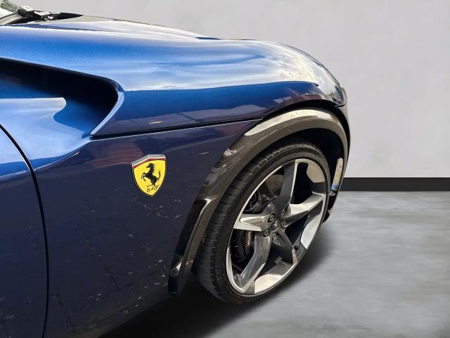 Ferrari Purosangue *Embleme*HiFi*PDC*Klima*Leder*