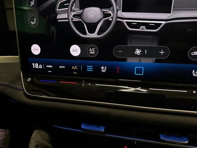 Volkswagen Passat 4Motion R-Line Style Variant