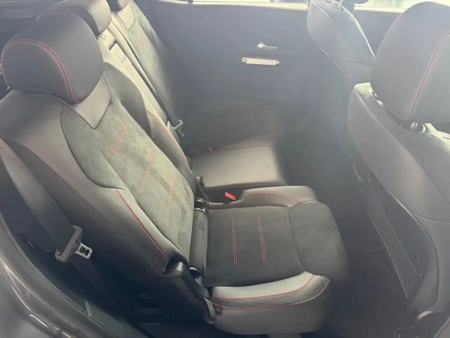 Mercedes-Benz GLB 200 4MATIC AMG Line