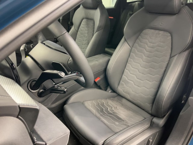 Audi A6 e-tron Avant Quattro