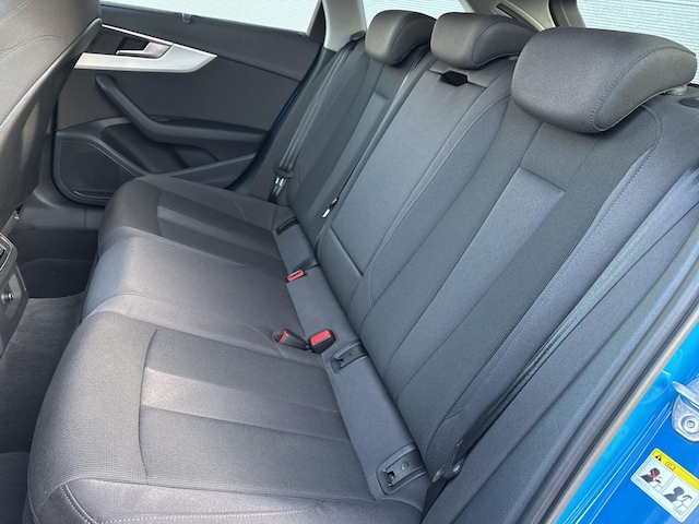 Audi A4 45 TFSI Avant Quattro S-Tronic