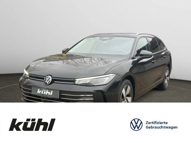 Volkswagen Passat 1.5 eTSI Business DSG Variant
