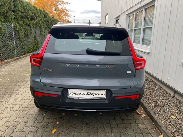 Volvo XC40 Core Recharge
