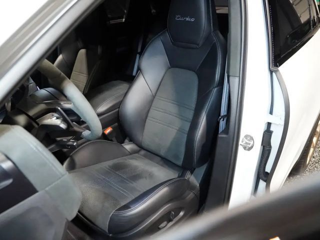 Porsche Cayenne E-Hybrid Turbo