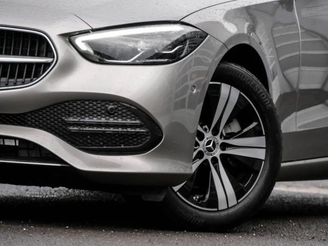 Mercedes-Benz C 180 AVANTGARDE Sedan