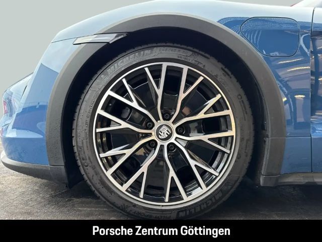 Porsche Taycan 4 Cross Turismo
