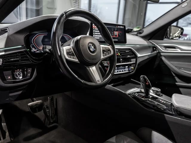 BMW 520 520d M-Sport Touring