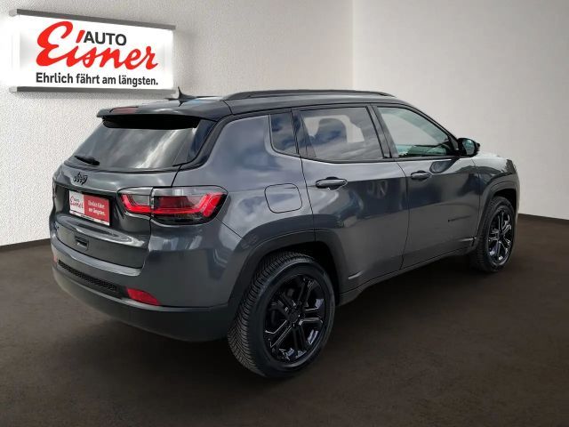 Jeep Compass 1.3 PHEV UPLAND AT