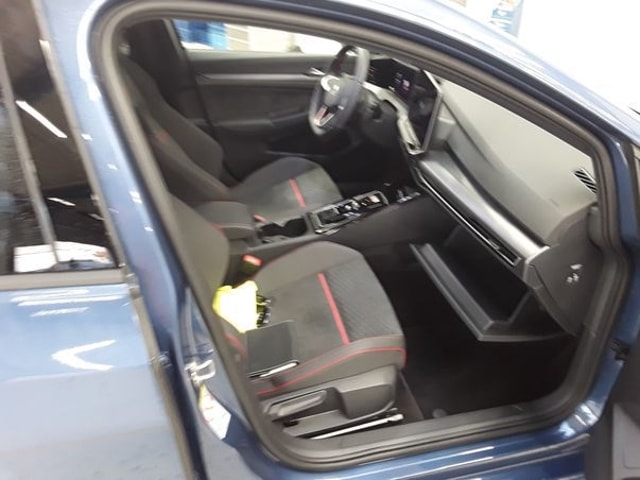 Volkswagen Golf 2.0 TSI DSG