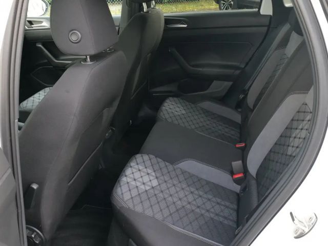 Volkswagen Taigo 1.5 TSI DSG R-Line