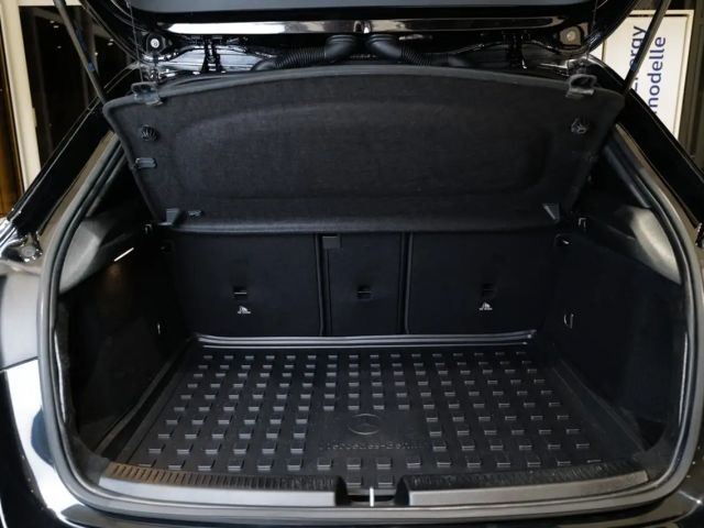 Mercedes-Benz A 250 4MATIC AMG Line