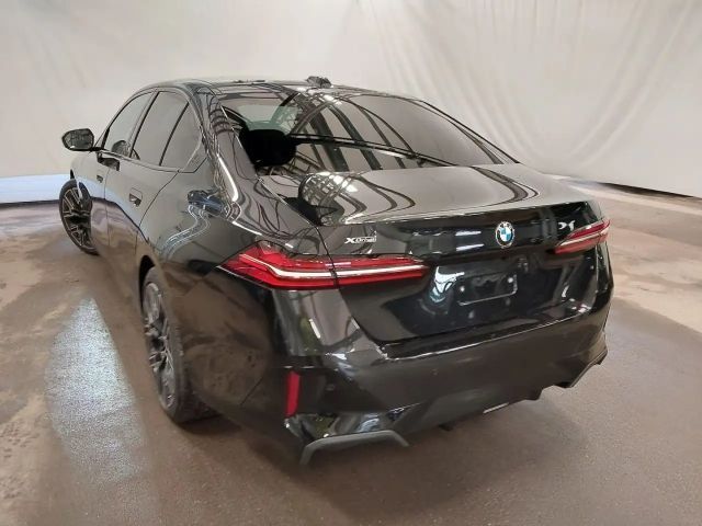 BMW 520 520d M-Sport Sedan xDrive