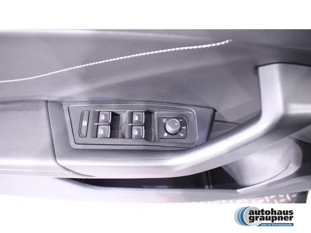 Volkswagen T-Roc 1.5 TSI DSG Style