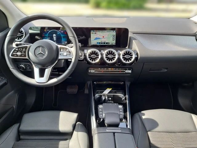 Mercedes-Benz B 220 4MATIC B 220 d Progressive