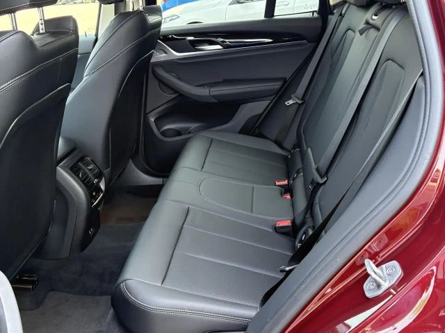 BMW X3 0e Sports.SurView Live-Navi HiFi DAB Park+