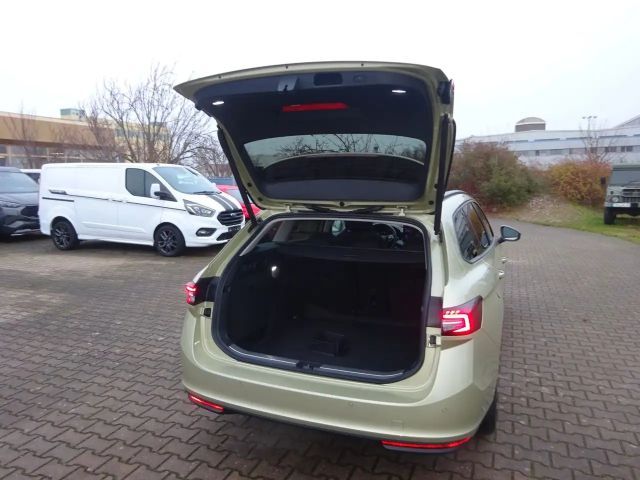 Skoda Superb Combi Selection